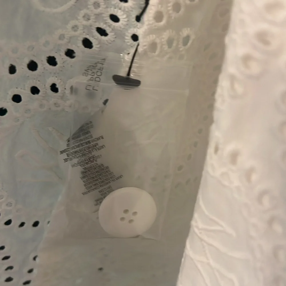 🆕 Karl Lagerfeld Paris Cotton Eyelet Two Button Blazer - Picture 15 of 16
